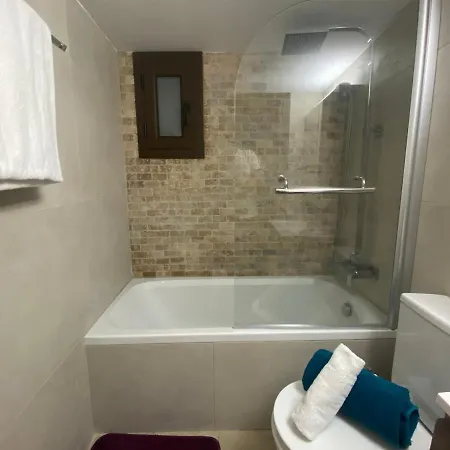 Philip Spacious Apartment Limassol Zewnętrze zdjęcie