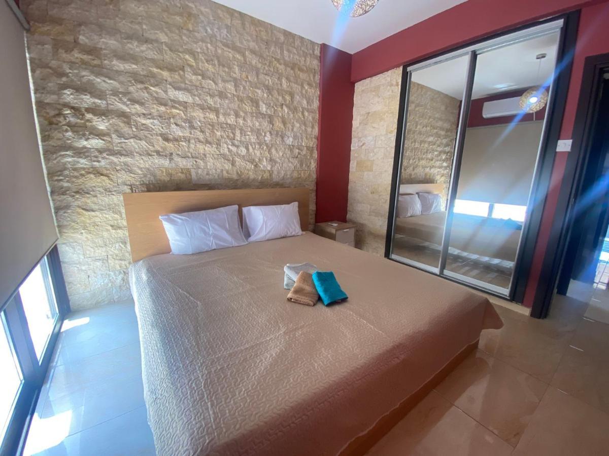 Philip Spacious * Limassol
